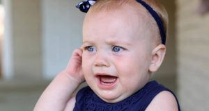علائم گوش درد در نوزادان