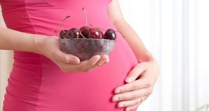 خواص و مضرات گیلاس در بارداری