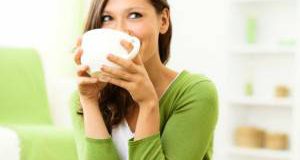 فواید خوردن چای سبز در بارداری